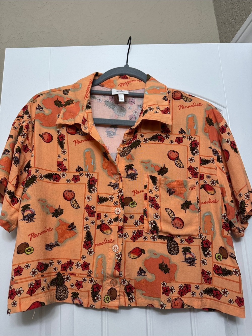 Cropped Orange Tropical Print Short-Sleeve Shirt SZ Lg more of a med